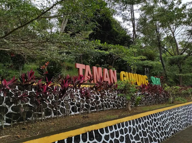Taman Gunung Sari