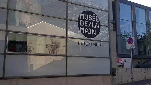 Hand museum