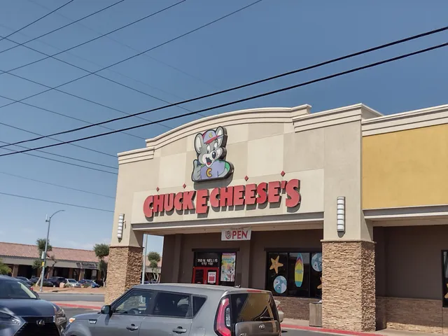Chuck E. Cheese