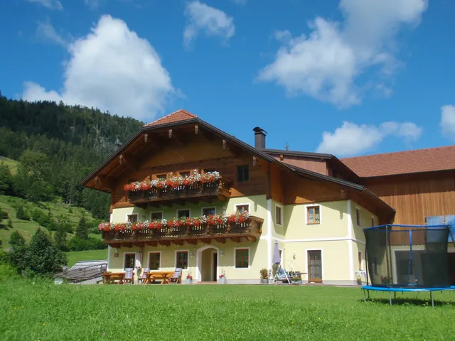 Bio-Bauernhof Vorderbärnau