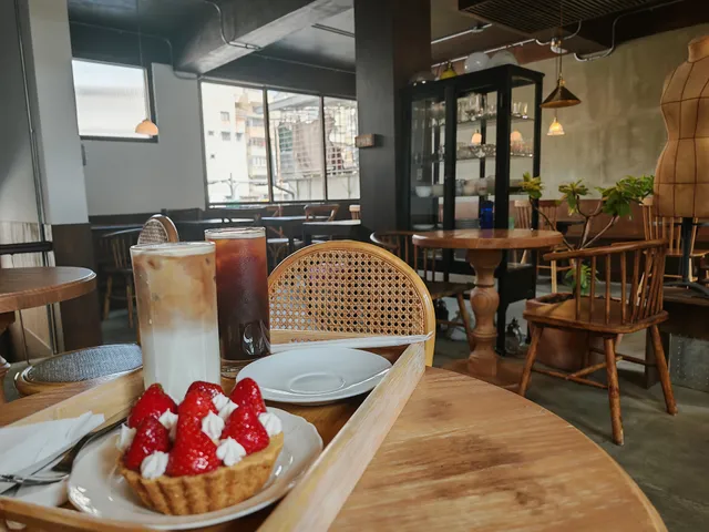 Lilliane Bakery 莉莉安可頌｜高雄東海小王子店