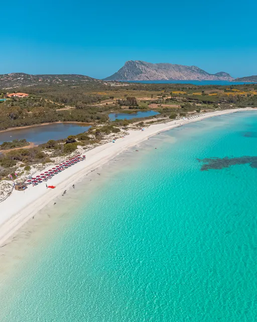 Spiaggia Cala Brandinchi Beach Noleggio Ombrelloni e lettini