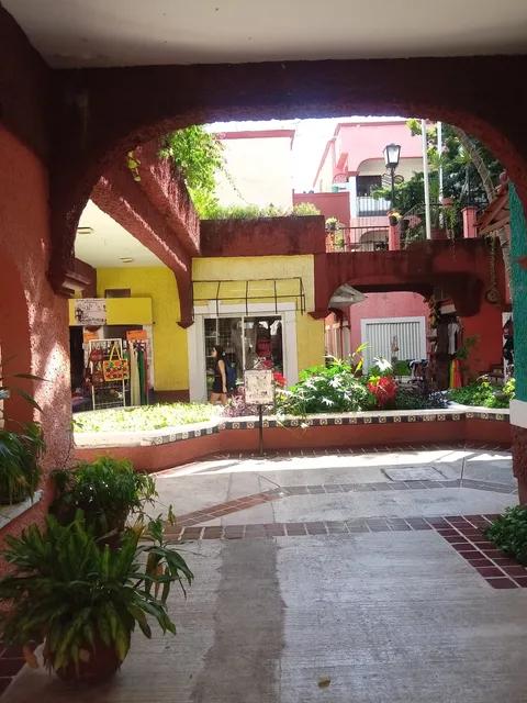 Plaza Bonita Cancun
