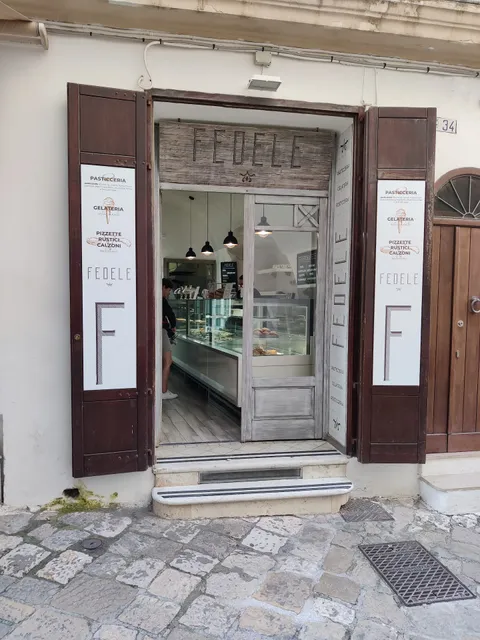 FEDELE