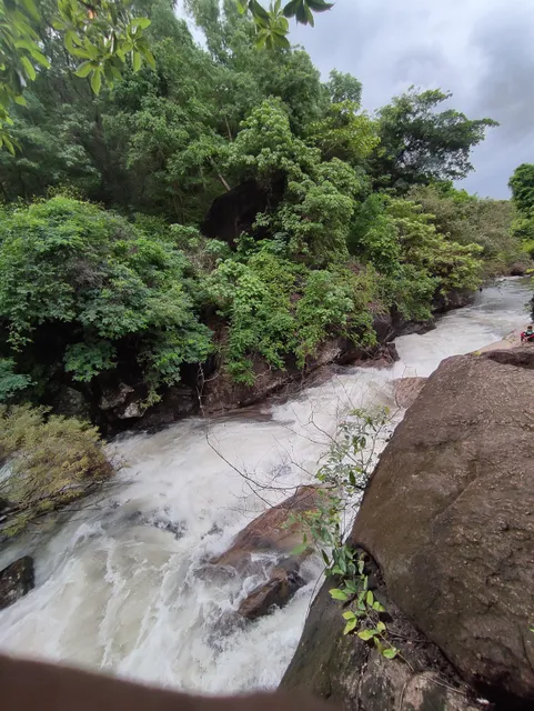 Seetharkund Waterfalls Parking (Kollengode South Side)