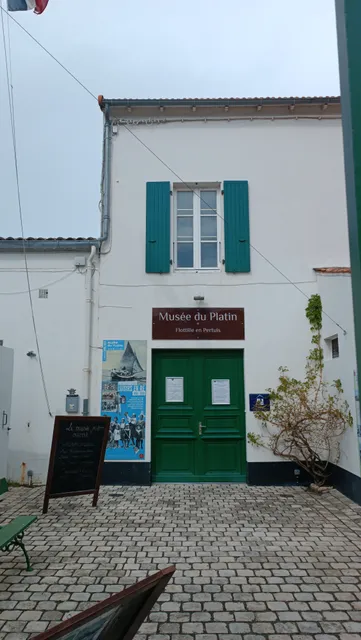 Musée du Platin - Flottille en Pertuis