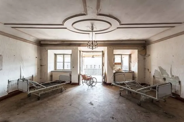 J Ward Ghost Tour - Lantern Ghost Tours