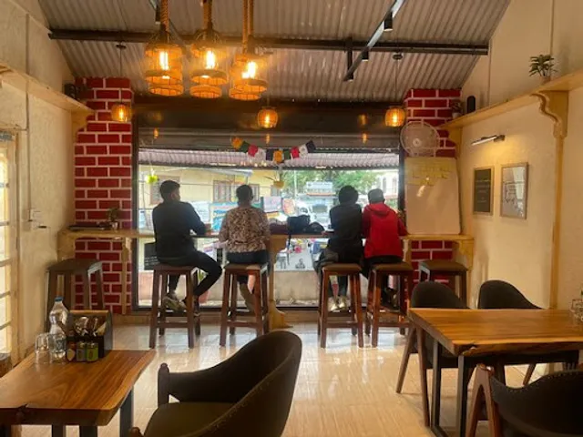 Brew Bakes CAFE - BISTRO