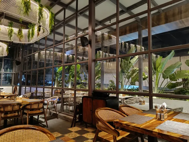 Mirame Cafe & Kitchen