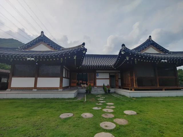 Gyeongju Hanok Saleuriratta Pension