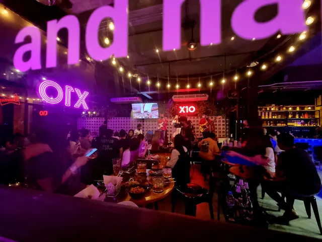 X10 เมืองทอง