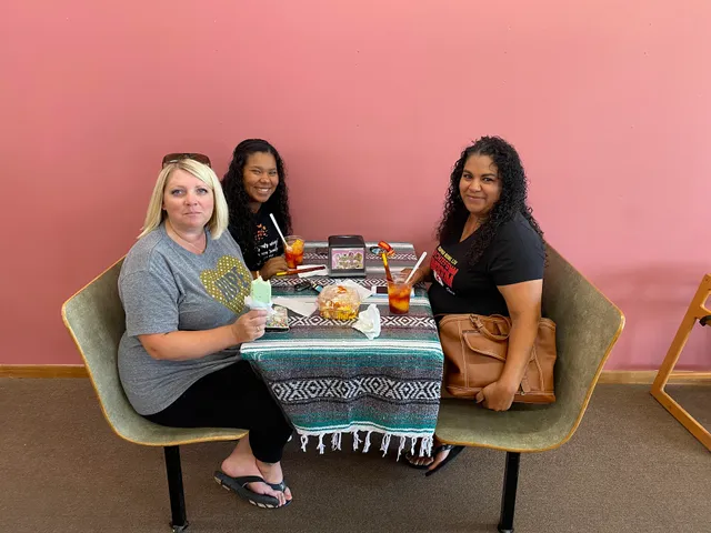 Sabores de Mexico Restaurant & Ice Cream Shop