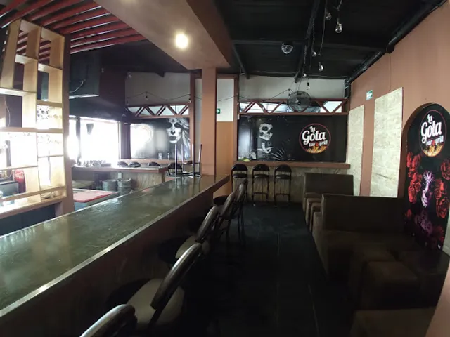 LA GOTA BAR