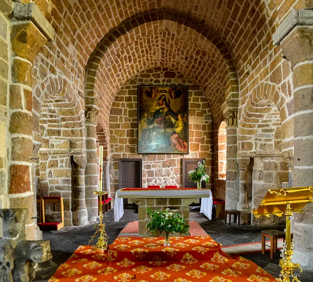 Église Saint-Léger de Cheylade