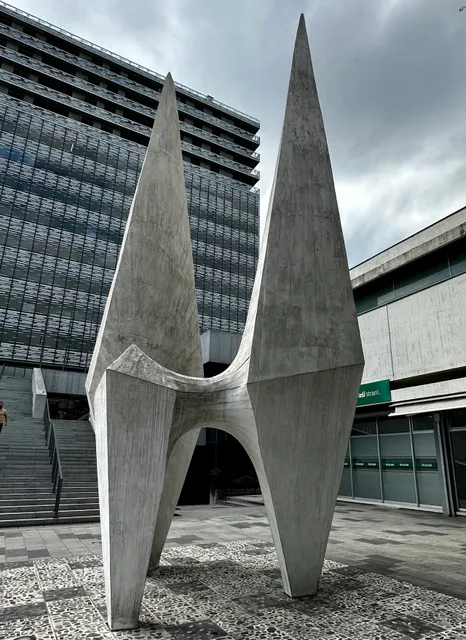 Ikarus - Spomenik Edvardu Rusjanu