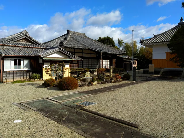 Jakushoji Temple