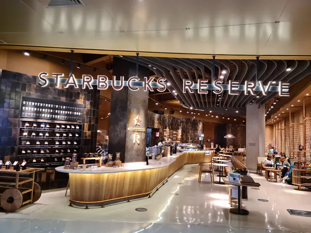 Starbucks Perisur Reserve