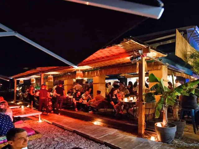BaroCco BEACH BAR