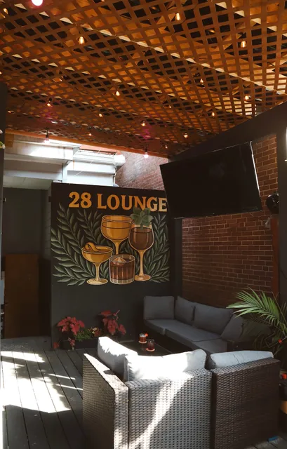 28 Lounge
