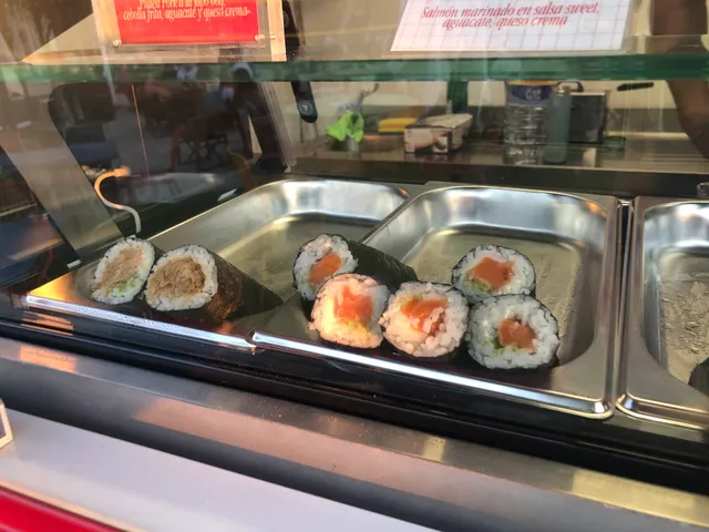 PUROROYO — SUSHI HANDROLLS BAR
