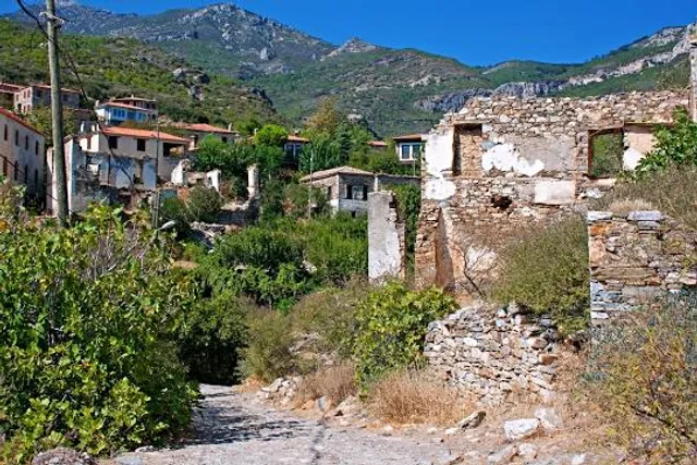 Old Doğanbey Houses