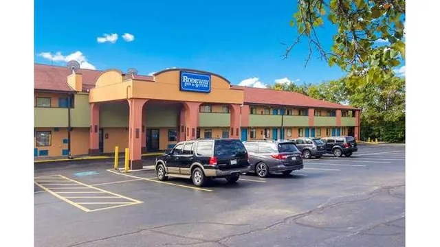 Rodeway Inn & Suites Monroeville-Pittsburgh