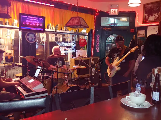 The Banner Pub and Cafe