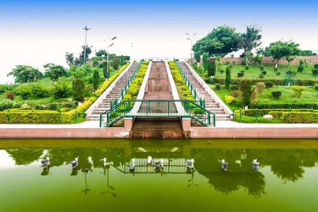 Bagh-E-Bahu