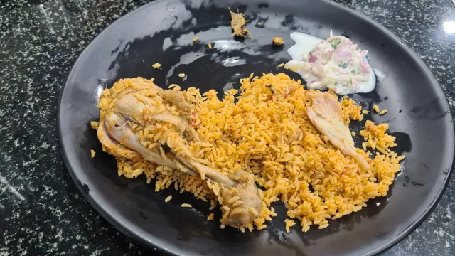 MINNAL BRIYANI & FASTFOOD