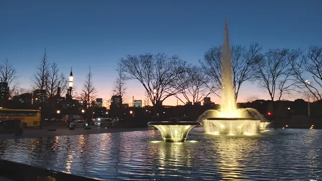 Wadakura Fountain Park