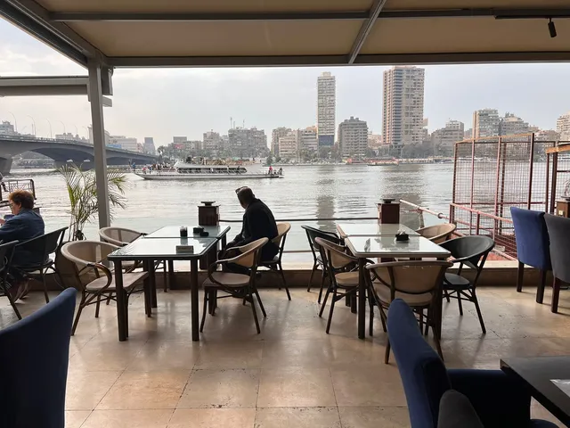 مطعم بنت السلطان - bent El-Sultan Restaurant and Cafe Nile Lounge