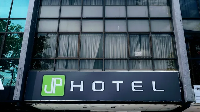 JP Hotel Jalan Stadium