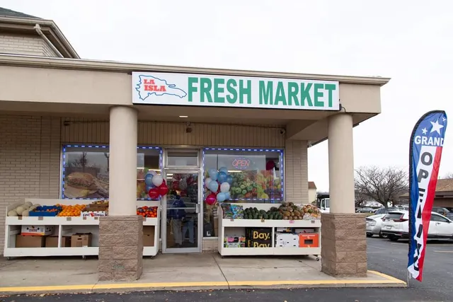 La Isla Fresh Market