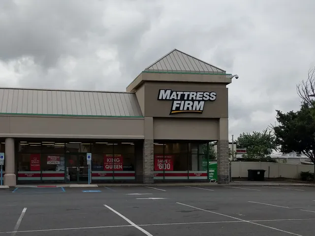 Mattress Firm Kennedy Commons
