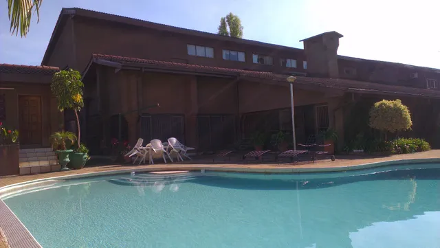 Binnie Corporate Lodge