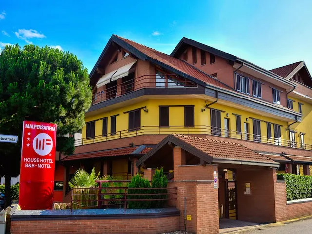 House Hotel Malpensafiera