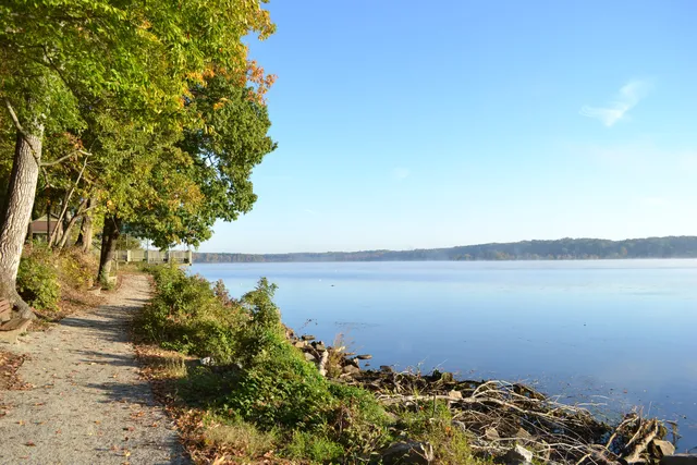 Pohick Bay Regional Park