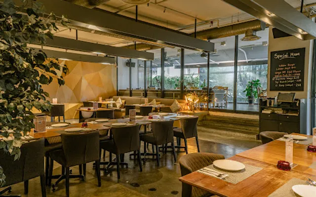 Ploy Asian Bistro • Damansara Heights