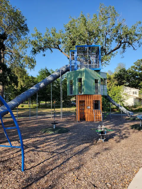 East Medicine Lake Park