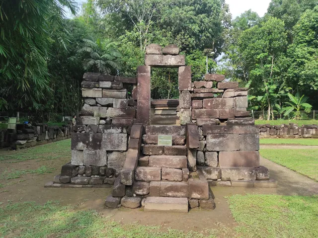 Gunung Wukir Temple