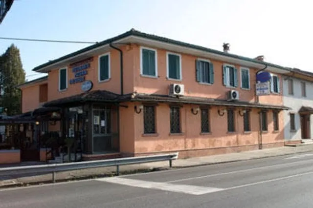 Albergo Isonzo Pizzeria Tre Stelle