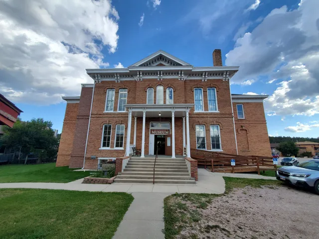 1881 Courthouse Museum