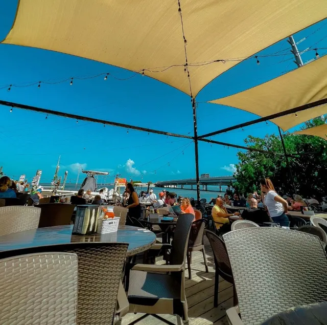 Hungry Tarpon Restaurant