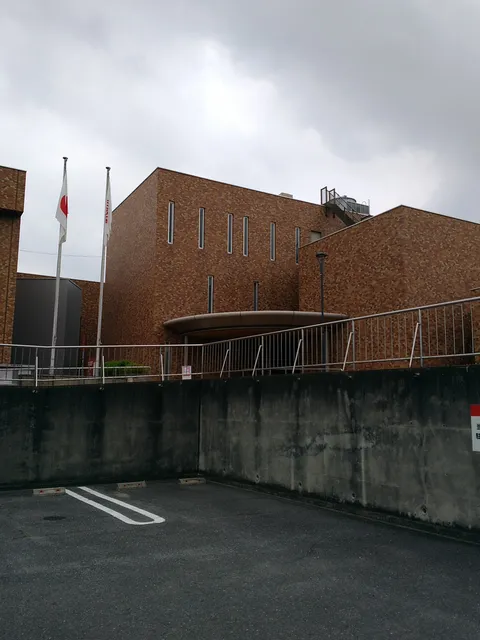 岡崎市美術館 Okazaki City Museum