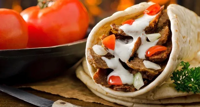 GREEN CAFE ( HALAL )