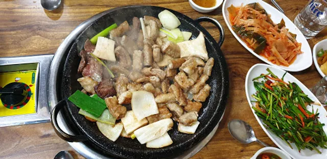 황소고집돌곱창1관