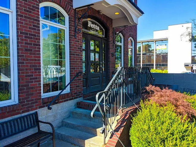 Fetta Specialty Pizza & Spirits