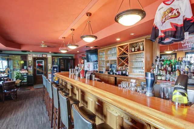 Shorty's Grill With Friends