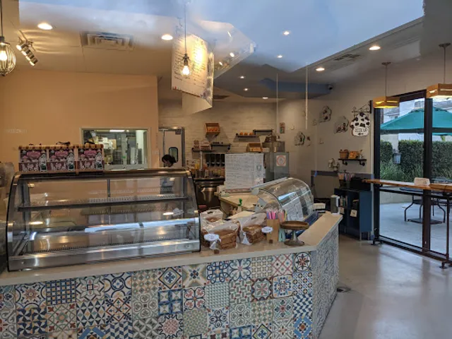 Luxweet Bakery Cafe - Taiwanese Breakfast Specialist