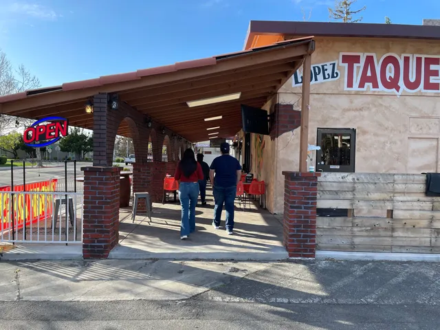 Lopez Taqueria 2